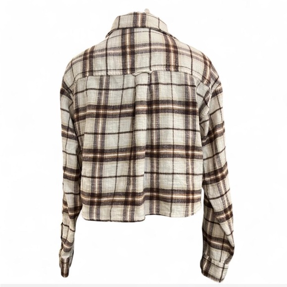 American Eagle Outfitters Cream and Brown Cropped Button-Down Flannel - Picture 2 of 6